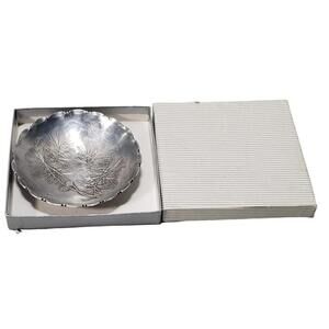 Vintage Arthur ArmourHammered Aluminum Small Bowl Pine Tree  Pinecone